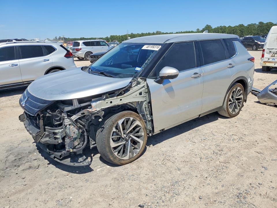 Продаж на аукціоні авто 2022 Mitsubishi Outlander, vin: JA4J3UA83NZ086053, номер лоту: 48199316