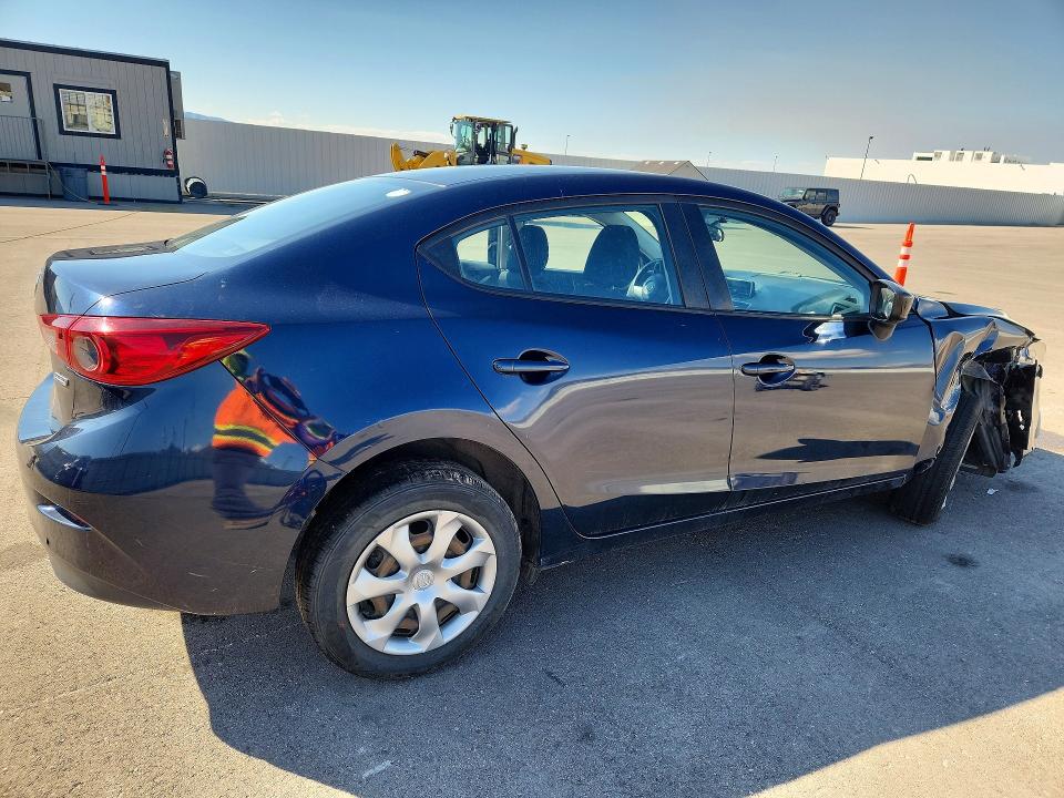 52412616 :رقم المزاد ، JM1BM1T70F1261675 vin ، 2015 Mazda 3 مزاد بيع
