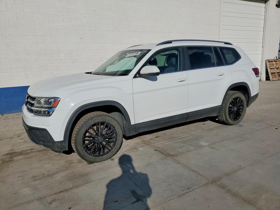 51516746 :رقم المزاد ، 1V2GR2CA0JC552424 vin ، 2018 Volkswagen Atlas مزاد بيع