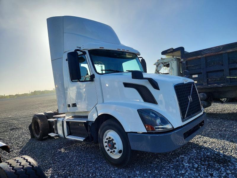 Продажа на аукционе авто 2017 Volvo Vnl, vin: 4V4N39TG5HN988082, номер лота: 77532375