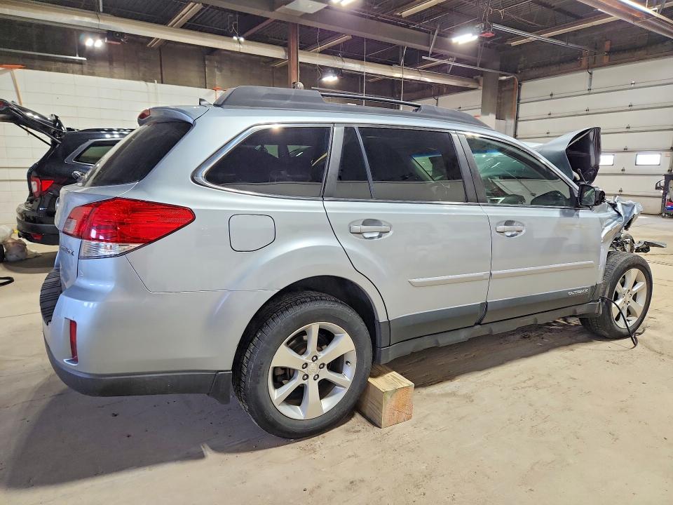 Продажа на аукционе авто 2014 Subaru Outback, vin: 4S4BRCLC0E3201081, номер лота: 49058126