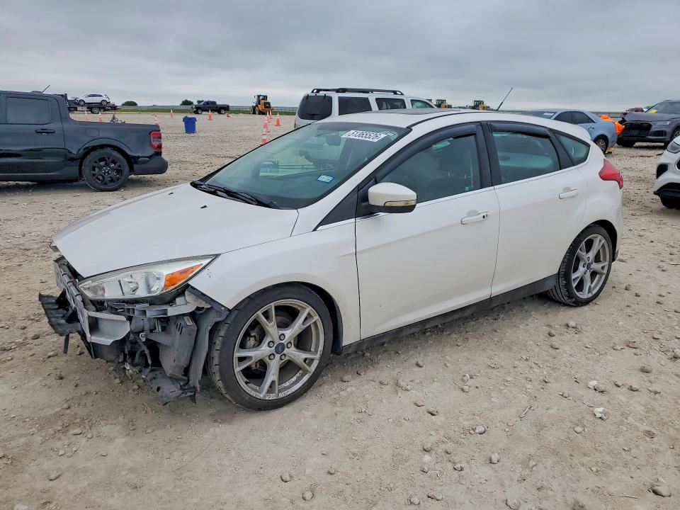 Продаж на аукціоні авто 2015 Ford Focus, vin: 1FADP3N2XFL323445, номер лоту: 51365526
