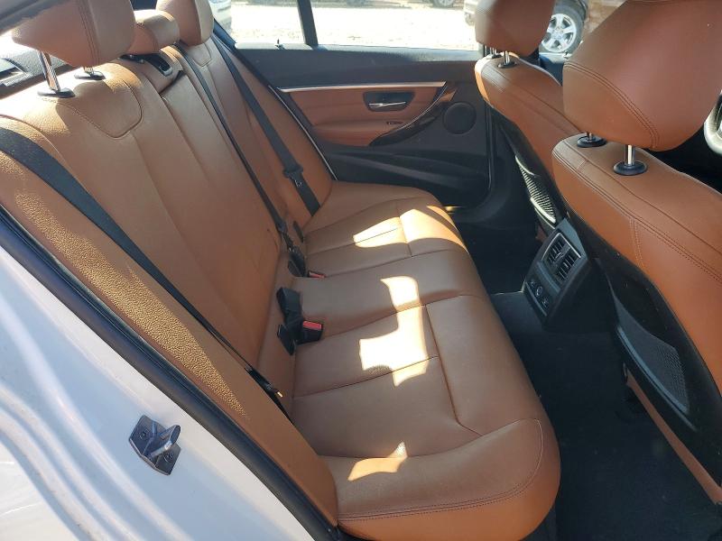 50138686 :رقم المزاد ، WBA8D9G34HNU62052 vin ، 2017 Bmw 330 مزاد بيع