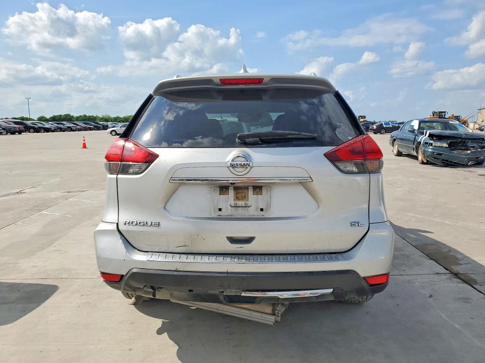 Продажа на аукционе авто 2017 Nissan Rogue, vin: JN8AT2MT7HW403692, номер лота: 50304326