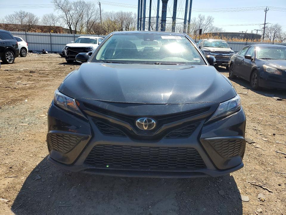 Продажа на аукционе авто 2023 Toyota Camry, vin: 4T1G11AK8PU155721, номер лота: 49068126