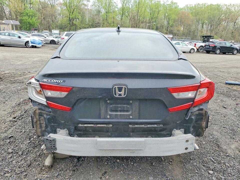 Aukcja sprzedaży 2018 Honda Accord, vin: 1HGCV1F1XJA131115, numer aukcji: 42042046
