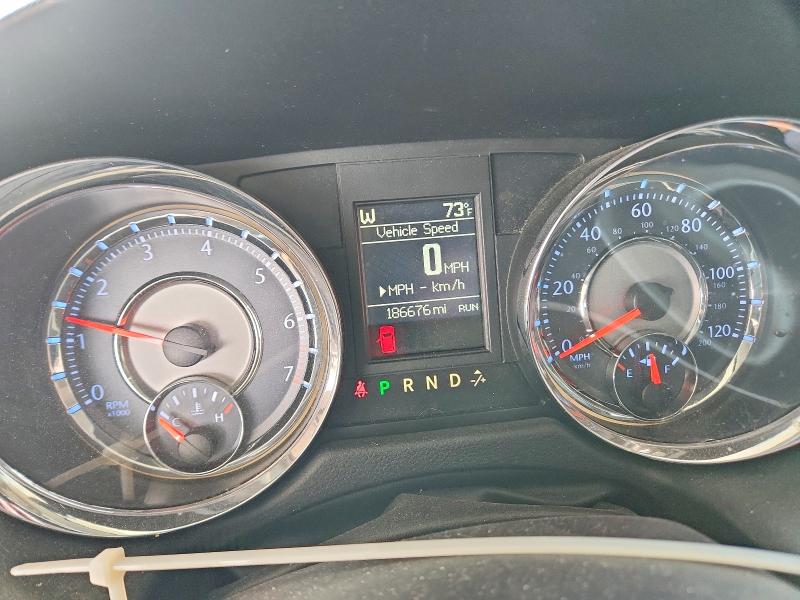 49472616 :رقم المزاد ، 2C4RC1BG7ER358532 vin ، 2014 Chrysler Town & Country مزاد بيع