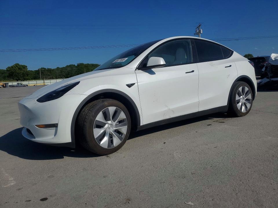 Продажа на аукционе авто 2023 Tesla Model Y, vin: 7SAYGAEE2PF966437, номер лота: 49677656