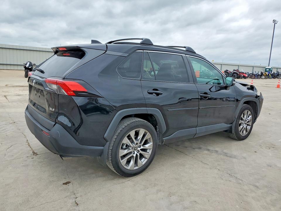 Aukcja sprzedaży 2021 Toyota Rav4, vin: 2T3C1RFV9MC110775, numer aukcji: 51174306