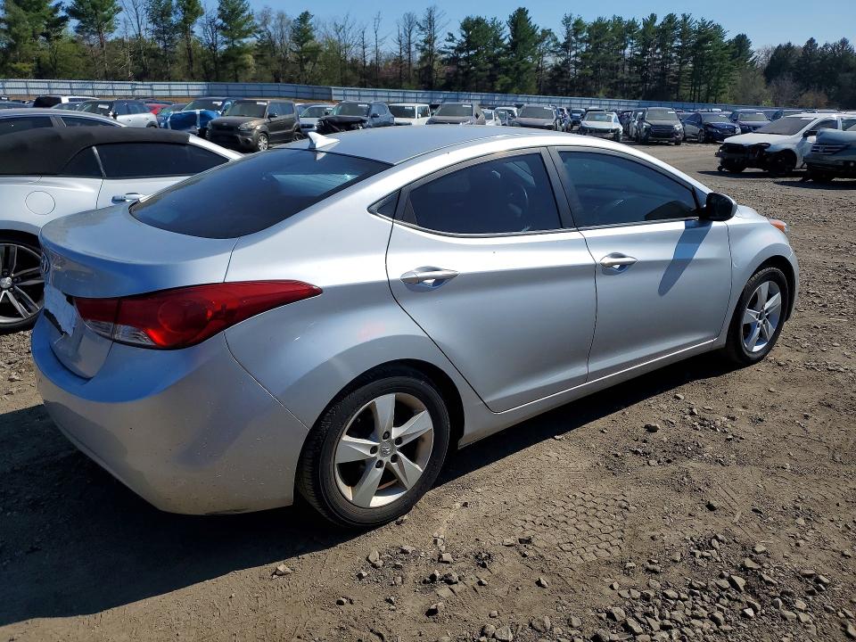 Продажа на аукционе авто 2012 Hyundai Elantra, vin: 5NPDH4AE7CH094624, номер лота: 48620986