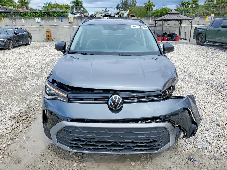 49239296 :رقم المزاد ، 3VV5C7B28SM086471 vin ، 2025 Volkswagen Taos مزاد بيع