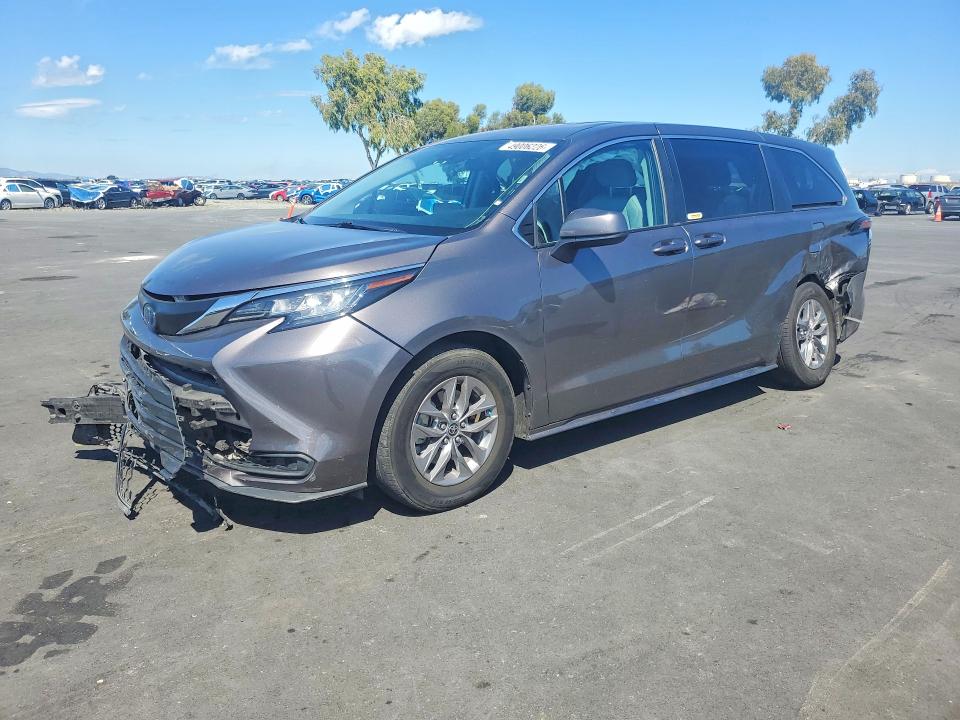 Продаж на аукціоні авто 2022 Toyota Sienna, vin: 5TDKRKEC0NS101718, номер лоту: 49006226
