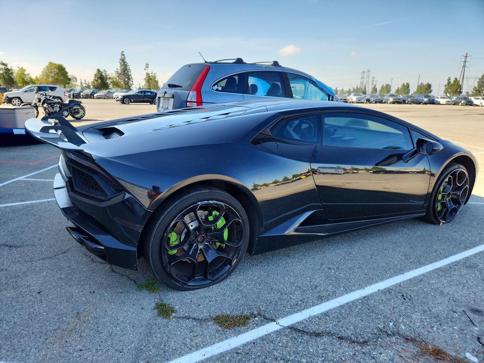 Aukcja sprzedaży 2017 Lamborghini Huracan, vin: ZHWUC2ZF0HLA08017, numer aukcji: 46860686