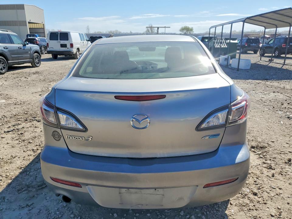 48981546 :رقم المزاد ، JM1BL1V76C1588335 vin ، 2012 Mazda 3 مزاد بيع