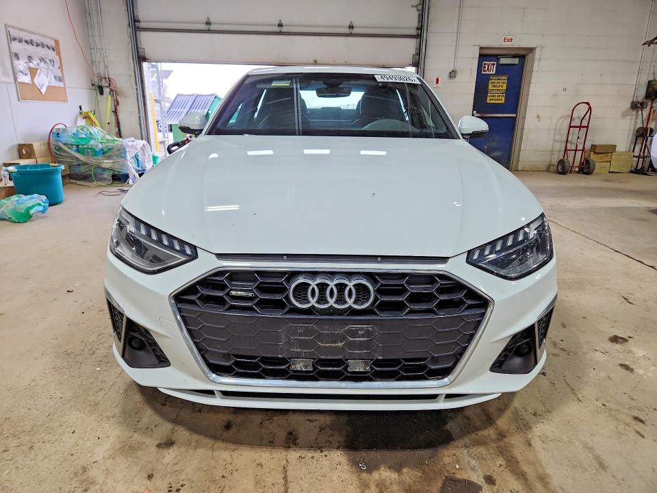 Продаж на аукціоні авто 2022 Audi A4, vin: WAUEAAF47NN008168, номер лоту: 49493026