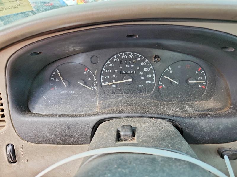 49679526 :رقم المزاد ، 1FTYR10CXYTB01159 vin ، 2000 Ford Ranger مزاد بيع