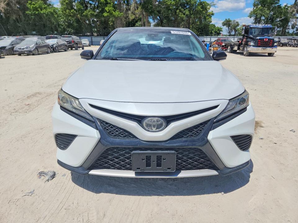 Auction sale of the 2019 Toyota Camry, vin: 4T1B61HK3KU272097, lot number: 51201846