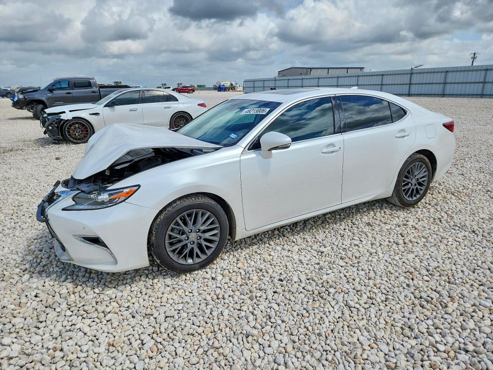 49215806 :رقم المزاد ، 58ABK1GG3JU098550 vin ، 2018 Lexus Es مزاد بيع