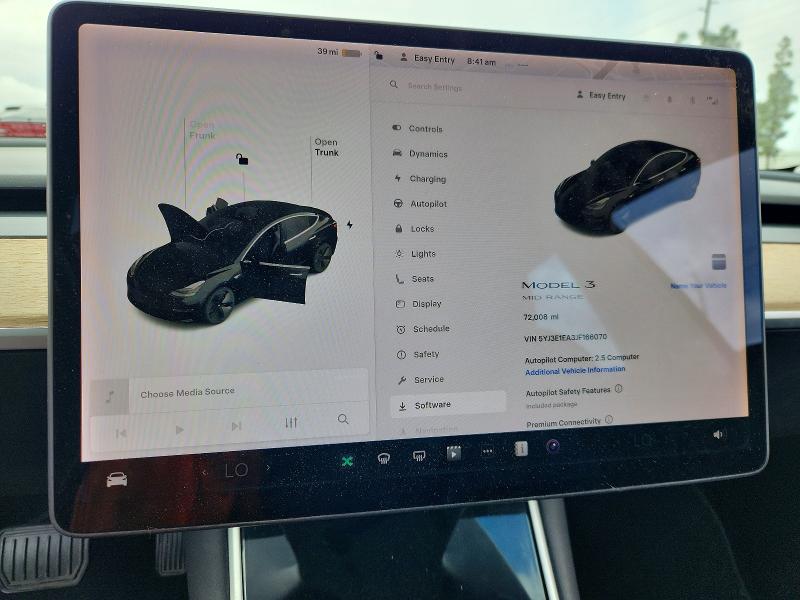 49628246 :رقم المزاد ، 5YJ3E1EA3JF166070 vin ، 2018 Tesla Model 3 مزاد بيع