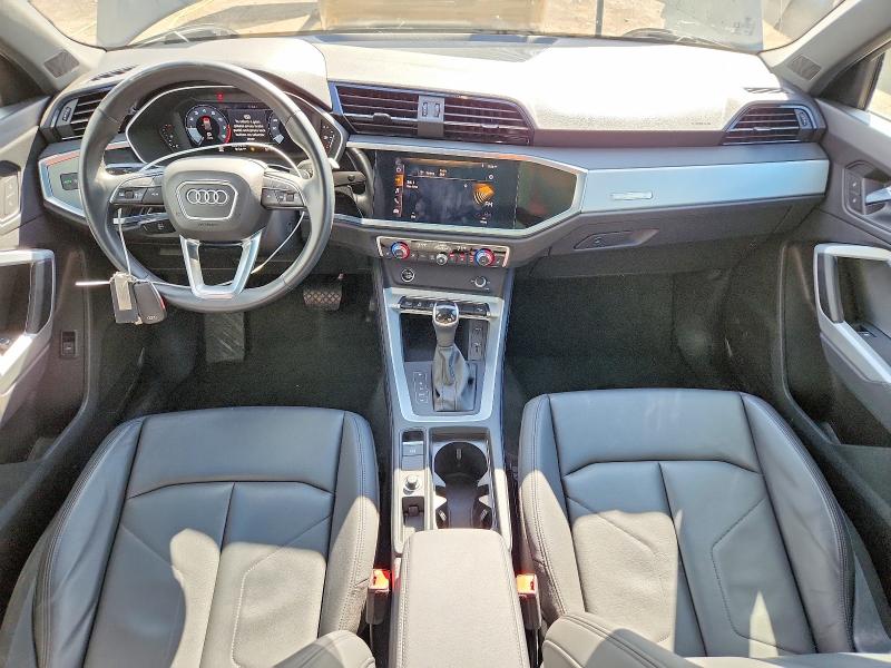 51350056 :رقم المزاد ، WA1DECF38M1020495 vin ، 2021 Audi Q3 مزاد بيع