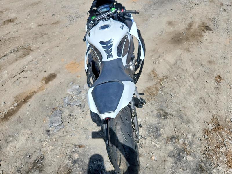 50655526 :رقم المزاد ، JKAZXCS13HA009284 vin ، 2017 Kawasaki Zx1000 مزاد بيع