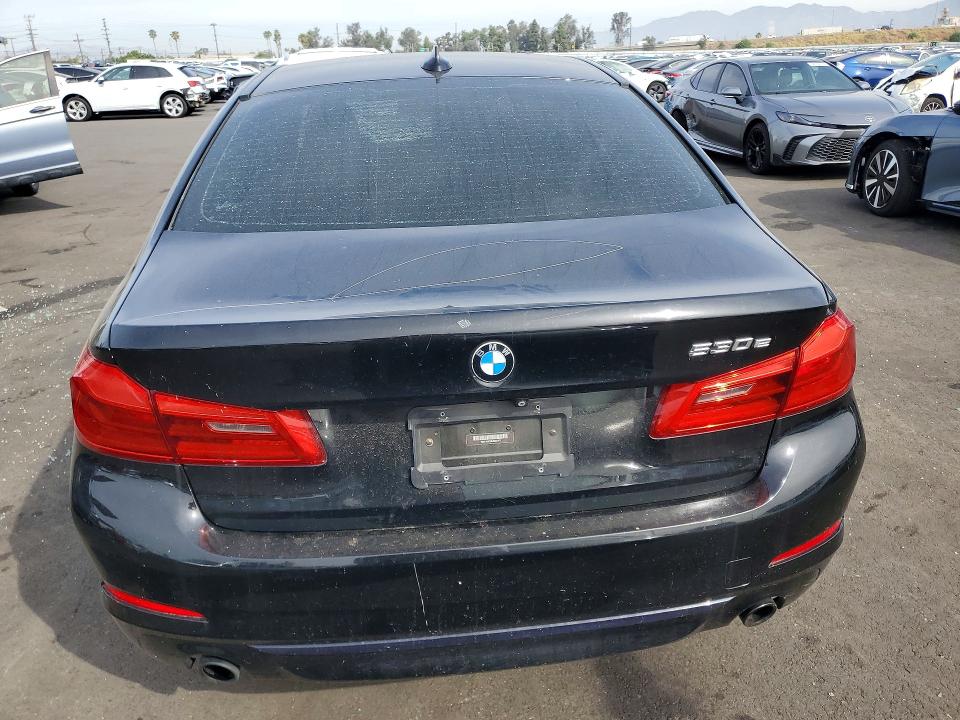 49797336 :رقم المزاد ، WBAJA9C56JB034377 vin ، 2018 Bmw 530e مزاد بيع