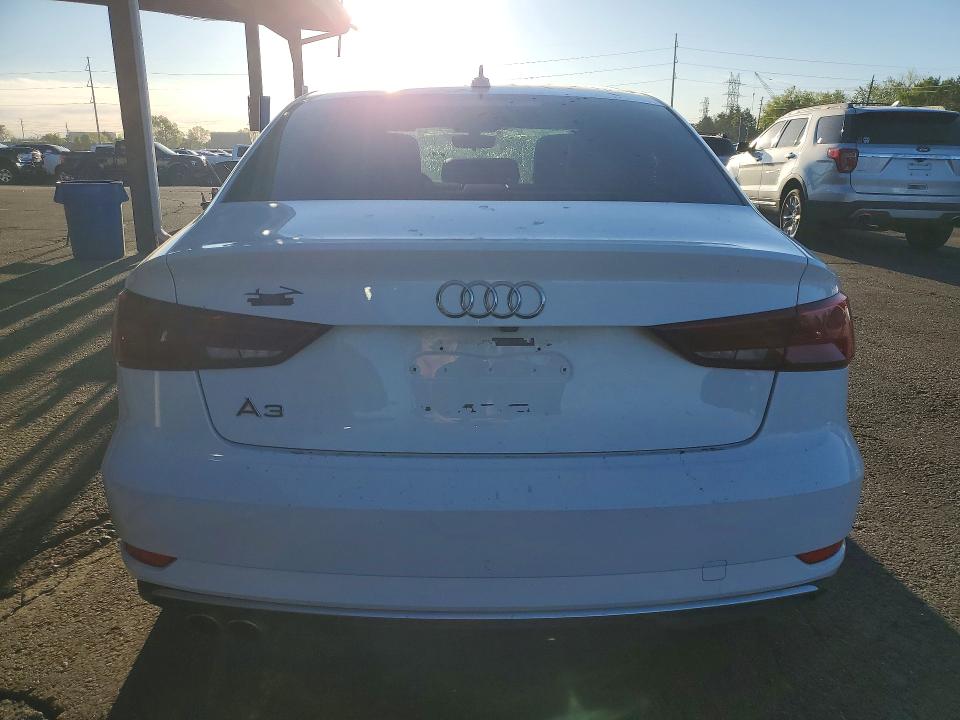 49804686 :رقم المزاد ، WAUAUGFF5J1094527 vin ، 2018 Audi A3 مزاد بيع