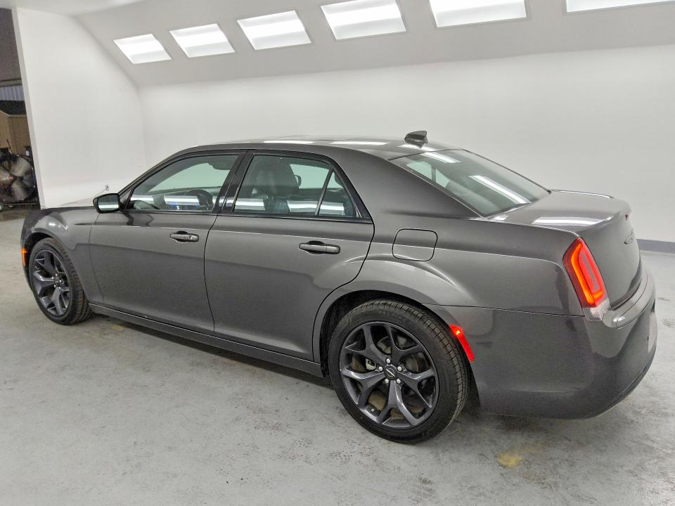 48598656 :رقم المزاد ، 2C3CCABG1PH641009 vin ، 2023 Chrysler 300 مزاد بيع