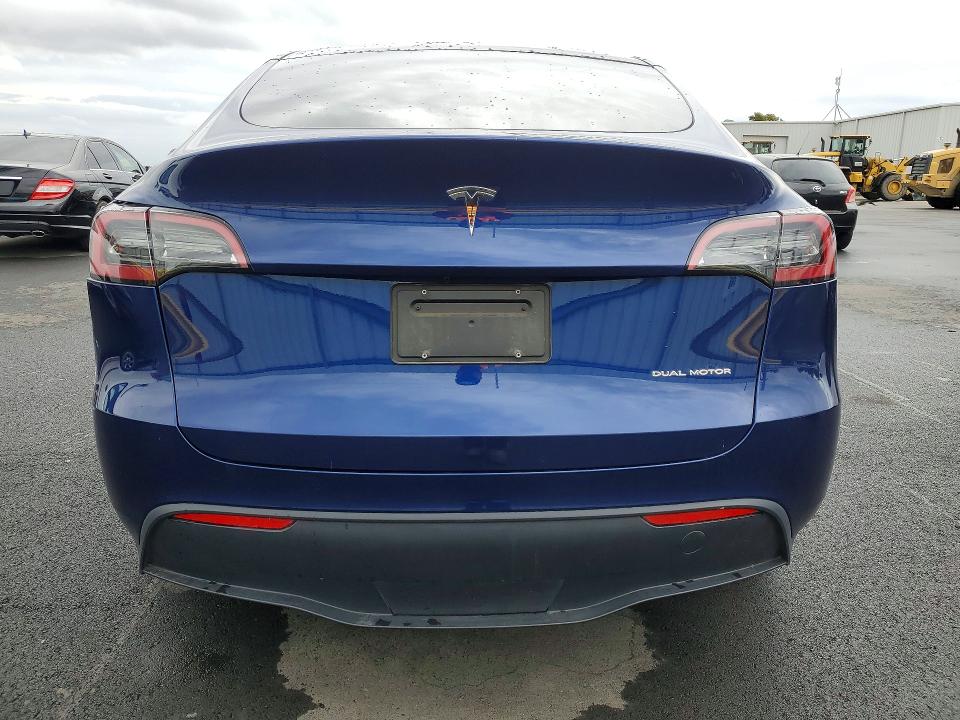 Продажа на аукционе авто 2023 Tesla Model Y, vin: 7SAYGDEE4PF701570, номер лота: 48270626