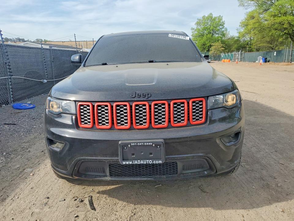 50135136 :رقم المزاد ، 1C4RJFAGXJC387529 vin ، 2018 Jeep Grand Cherokee مزاد بيع