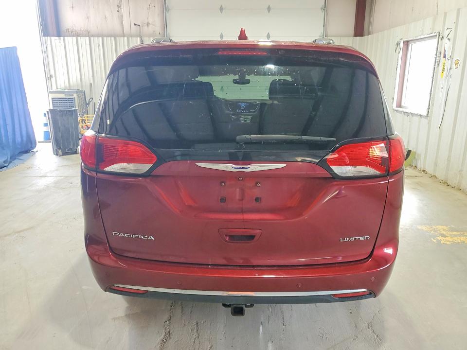 50850736 :رقم المزاد ، 2C4RC1GG0JR186704 vin ، 2018 Chrysler Pacifica مزاد بيع