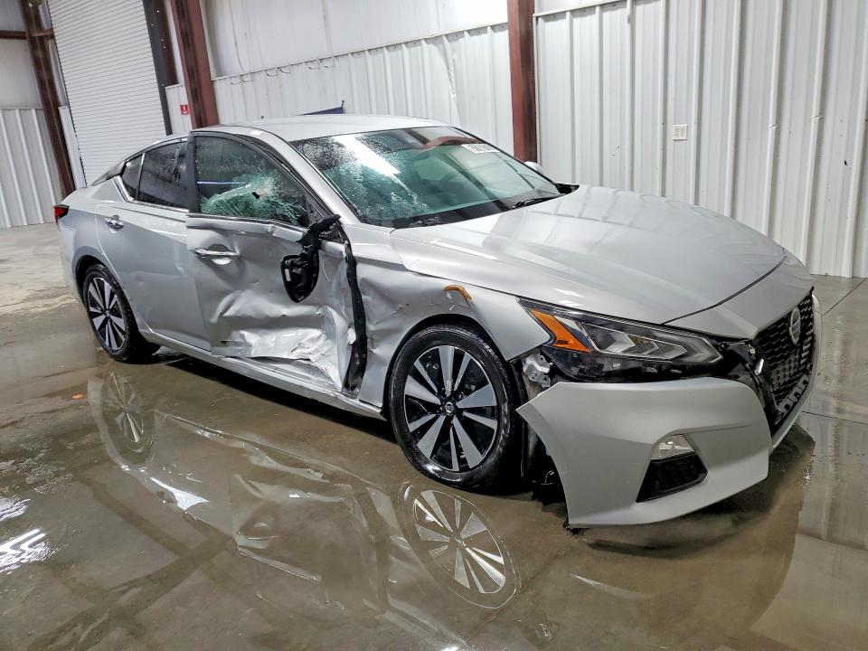 Продажа на аукционе авто 2022 Nissan Altima, vin: 1N4BL4DVXNN306197, номер лота: 51103126