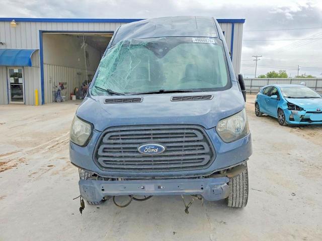 2019 Ford Transit მანქანა იყიდება აუქციონზე, vin: 1FTYR3XM7KKB50827, აუქციონის ნომერი: 49060876