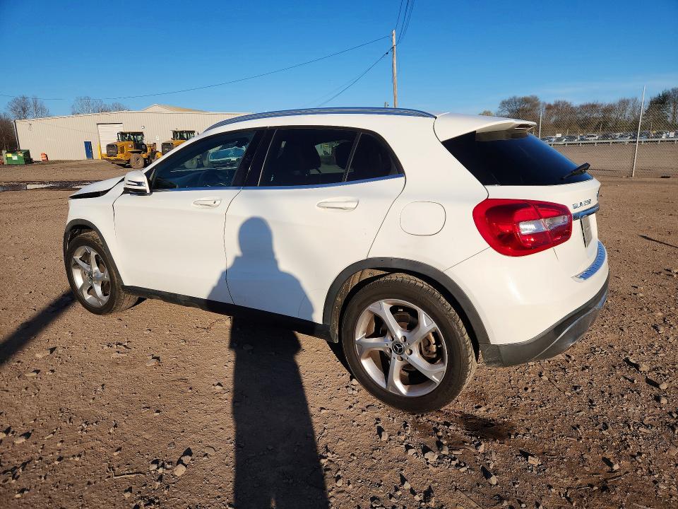 2019 Mercedes-benz Gla მანქანა იყიდება აუქციონზე, vin: WDCTG4GB4KJ586961, აუქციონის ნომერი: 48956026