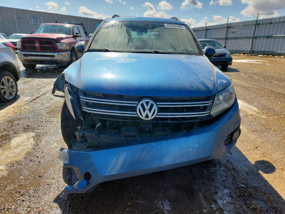 49422766 :رقم المزاد ، WVGNV7AX4HW506219 vin ، 2017 Volkswagen Tiguan مزاد بيع