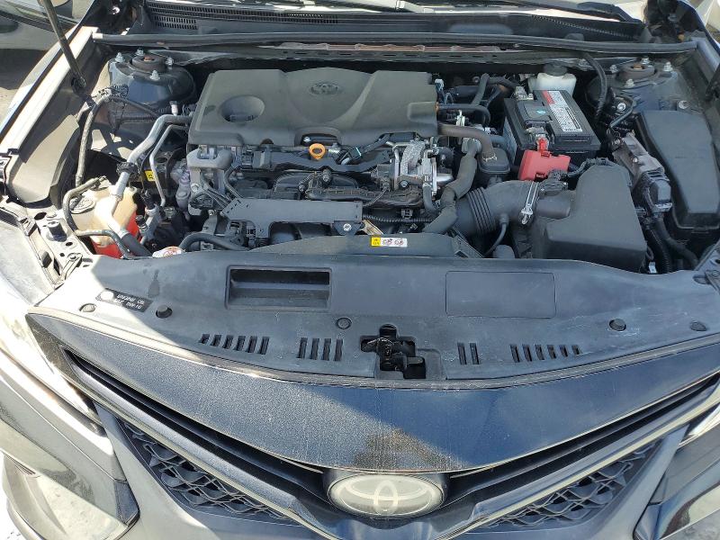 49631546 :رقم المزاد ، 4T1G11AKXLU308982 vin ، 2020 Toyota Camry مزاد بيع