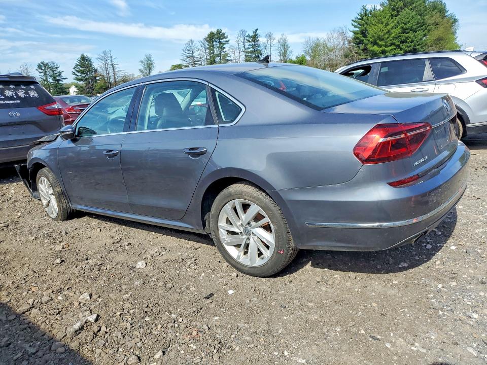 47740336 :رقم المزاد ، 1VWBA7A33JC045616 vin ، 2018 Volkswagen Passat مزاد بيع