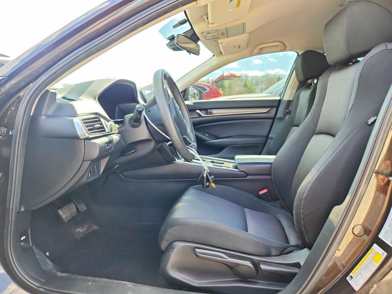 2018 Honda Accord მანქანა იყიდება აუქციონზე, vin: 1HGCV1F10JA046817, აუქციონის ნომერი: 51099086