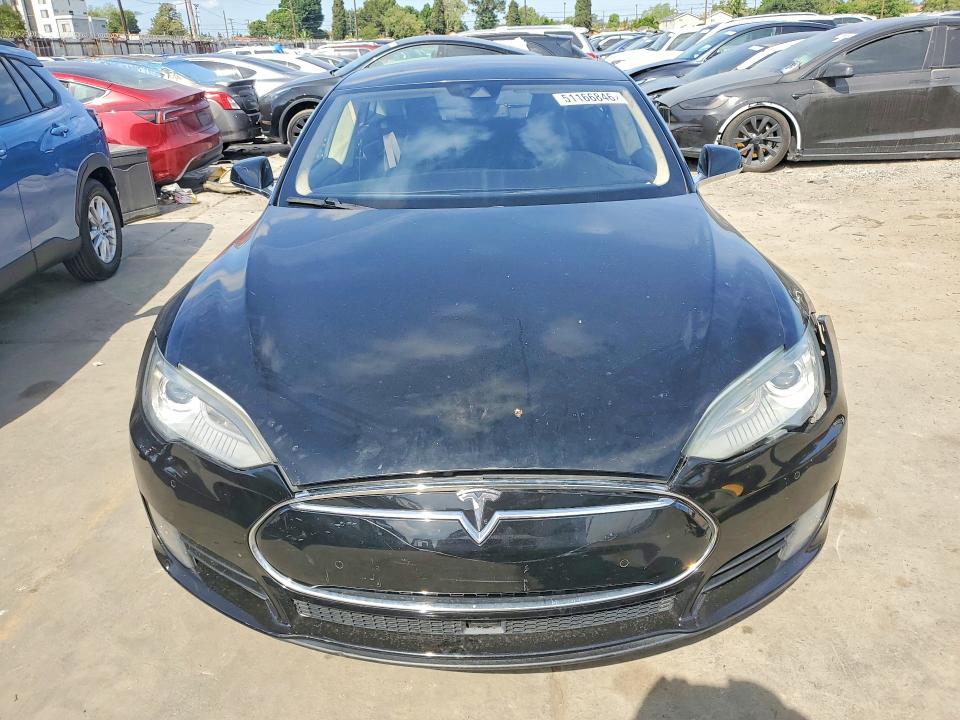Продажа на аукционе авто 2015 Tesla Model S, vin: 5YJSA1E13FF115036, номер лота: 51166846
