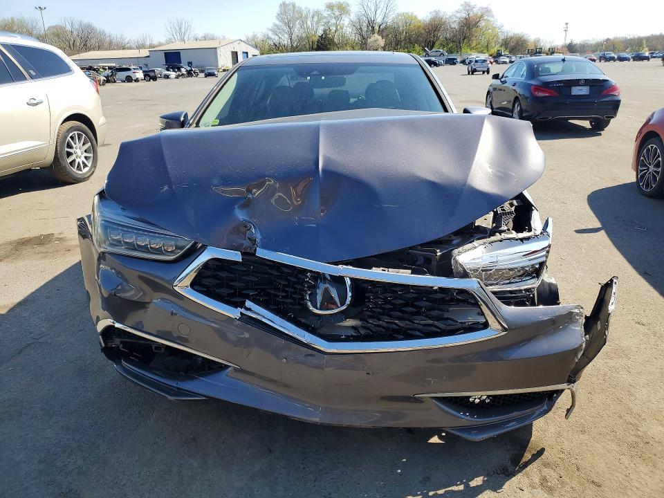 49332626 :رقم المزاد ، 19UUB1F55JA004417 vin ، 2018 Acura Tlx مزاد بيع