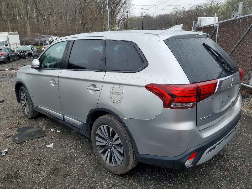 2020 Mitsubishi Outlander მანქანა იყიდება აუქციონზე, vin: JA4AD3A36LZ048597, აუქციონის ნომერი: 48226916