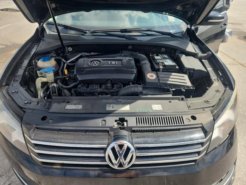 51528066 :رقم المزاد ، 1VWBS7A30FC019544 vin ، 2015 Volkswagen Passat مزاد بيع