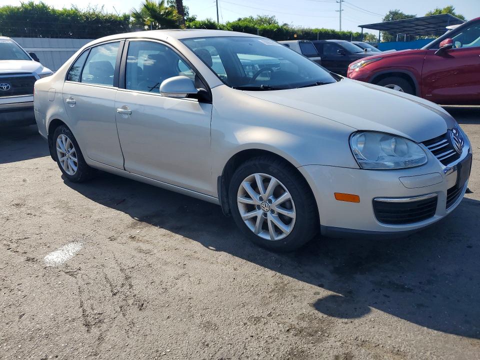 50955576 :رقم المزاد ، 3VWRZ7AJ3AM125597 vin ، 2010 Volkswagen Jetta مزاد بيع