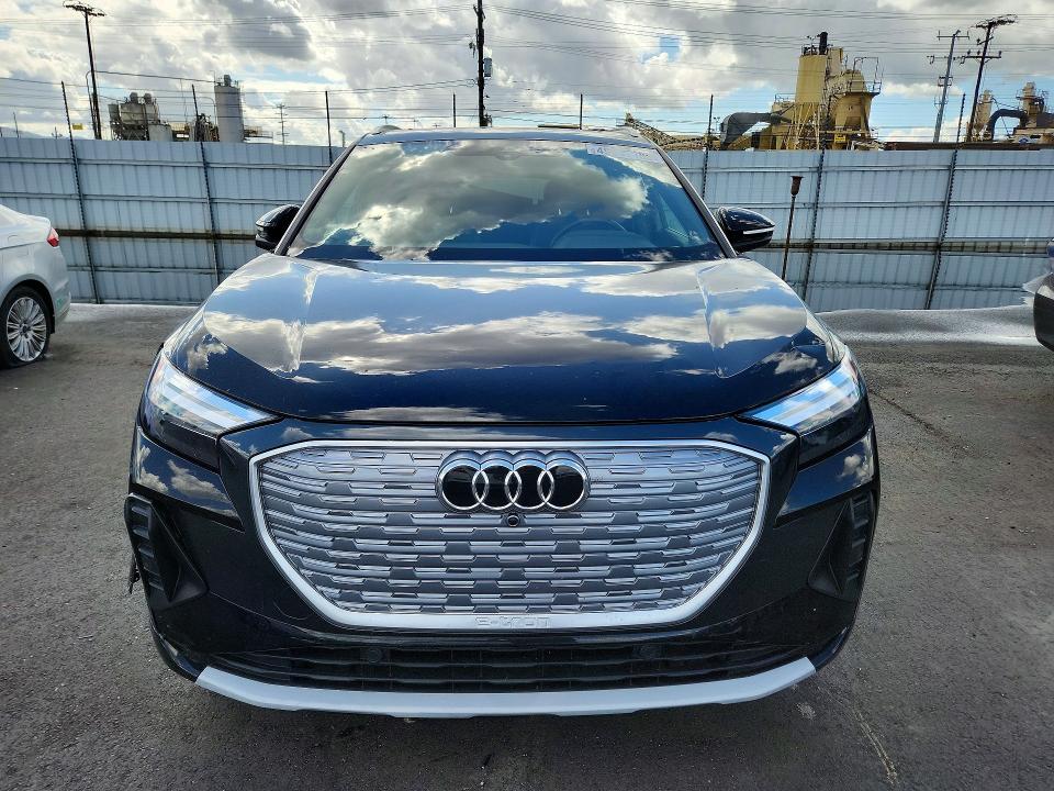 2023 Audi Q4 E-tron მანქანა იყიდება აუქციონზე, vin: WA1BCBFZXPP028563, აუქციონის ნომერი: 49637186