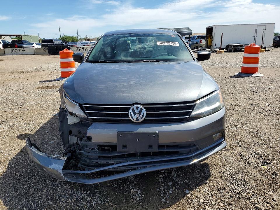 48620456 :رقم المزاد ، 3VWD17AJ4FM417638 vin ، 2015 Volkswagen Jetta مزاد بيع