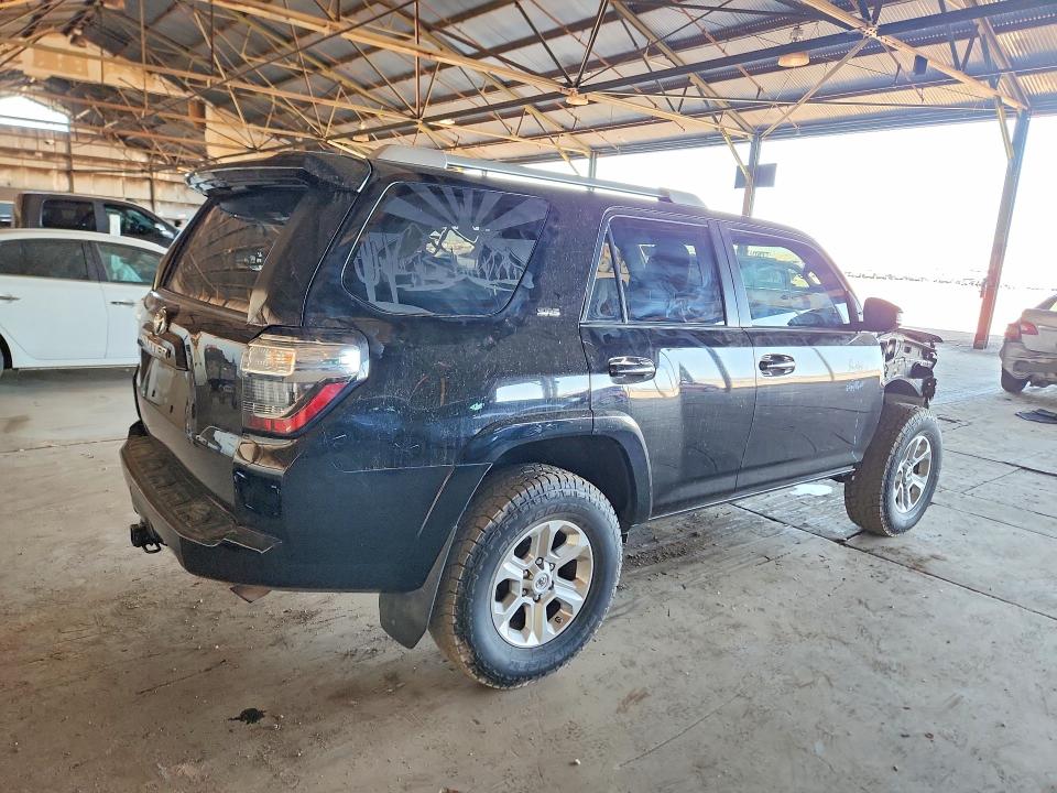 50117236 :رقم المزاد ، JTEBU5JRXH5450143 vin ، 2017 Toyota 4runner مزاد بيع