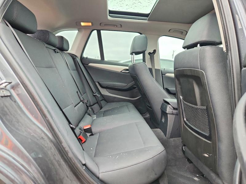 51864126 :رقم المزاد ، WBAVM1C59FV318571 vin ، 2015 Bmw X1 مزاد بيع