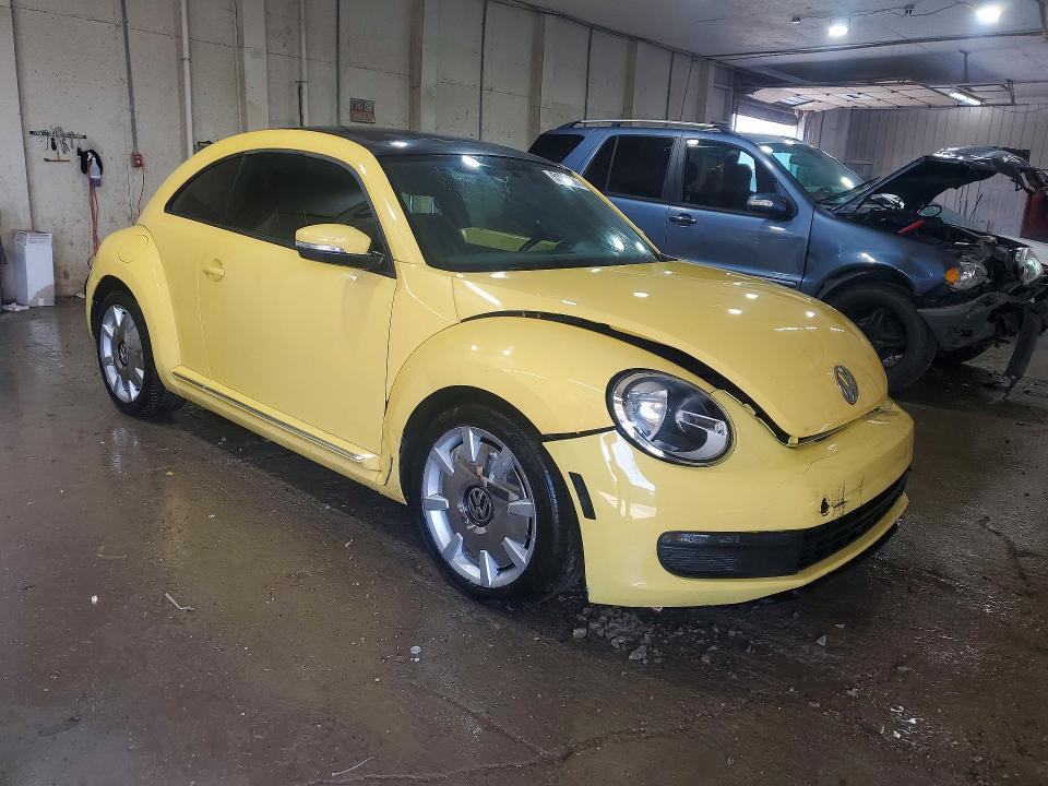 2013 Volkswagen Beetle მანქანა იყიდება აუქციონზე, vin: 3VWJP7AT8DM601867, აუქციონის ნომერი: 51257366