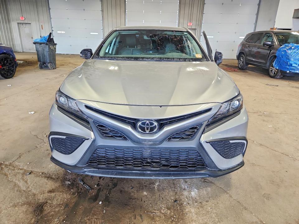 2023 Toyota Camry მანქანა იყიდება აუქციონზე, vin: 4T1G11AK6PU727207, აუქციონის ნომერი: 51210996