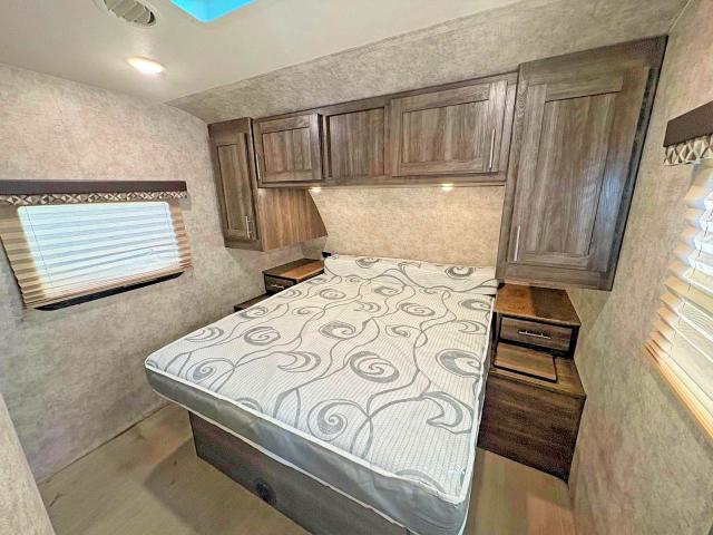 2018 Highland Ridge Open Range Ultra Lite მანქანა იყიდება აუქციონზე, vin: 58TBH0BR1J3UJ3103, აუქციონის ნომერი: 49035256